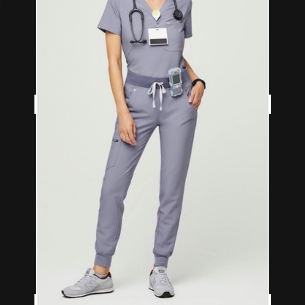 Space dye vapor blue Figs Scrub set